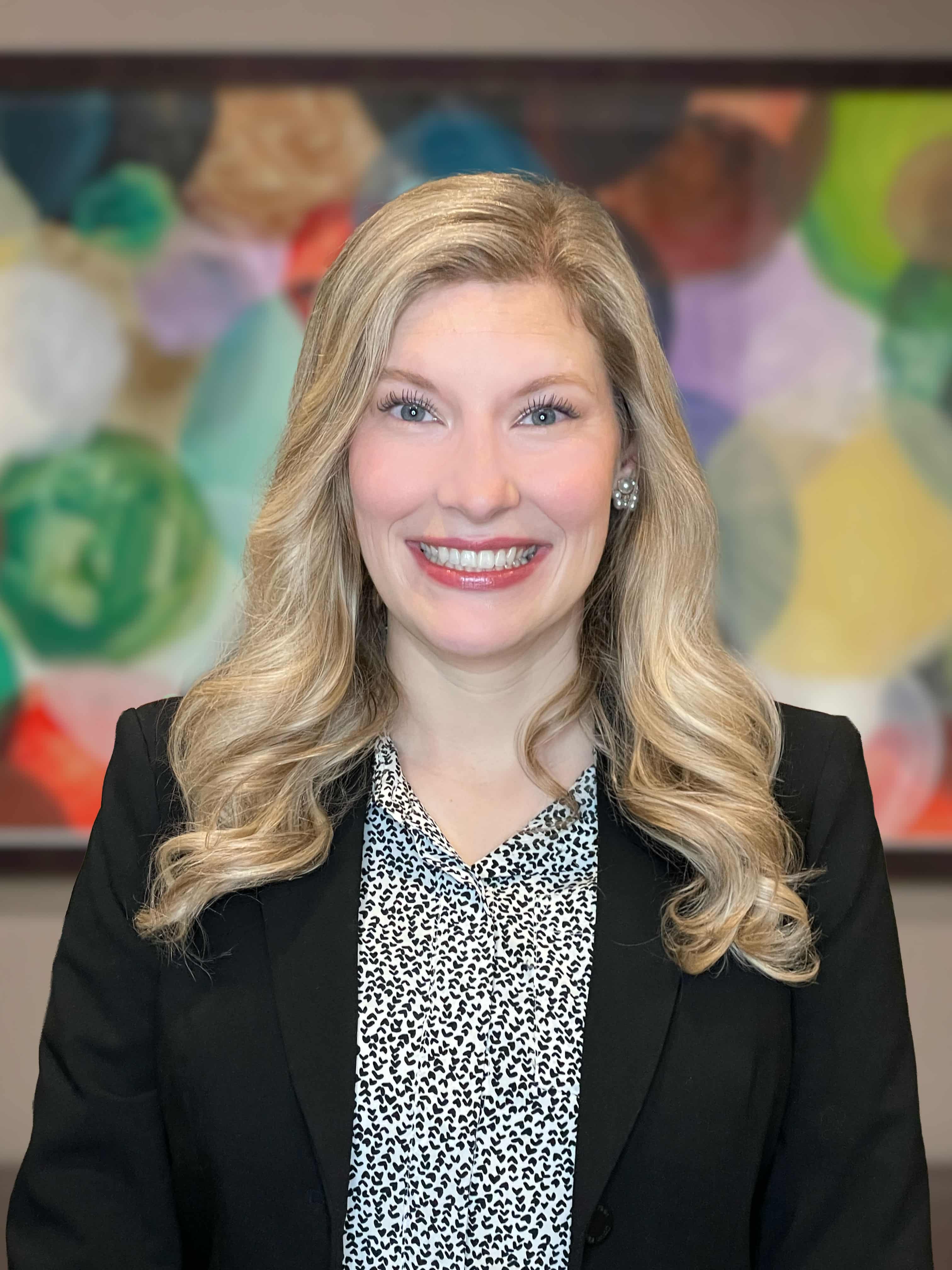 Headshot Dr Ashley Weiss - Biz